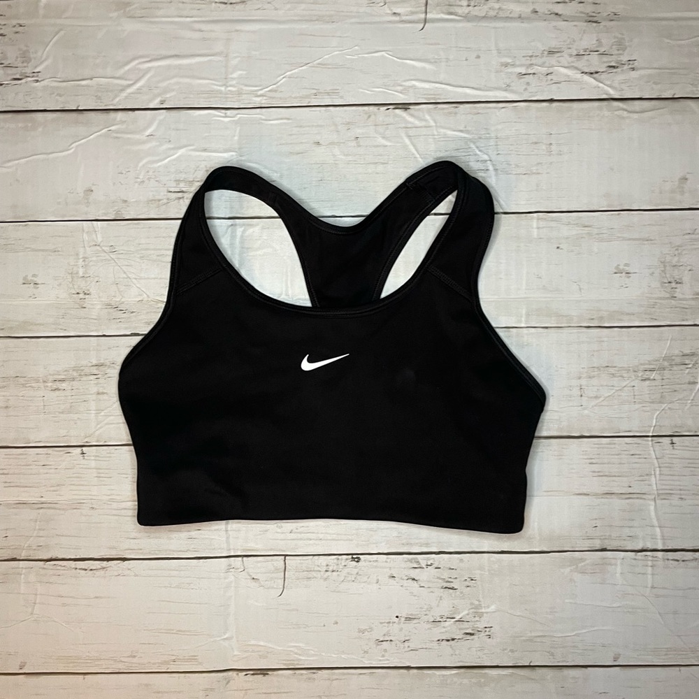 Nike sports bra size medium